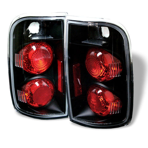 Chevy Blazer 95-05 / GMC Jimmy 95-05 / Oldsmobile Bravada 96-01 Euro Style Tail Lights - Black